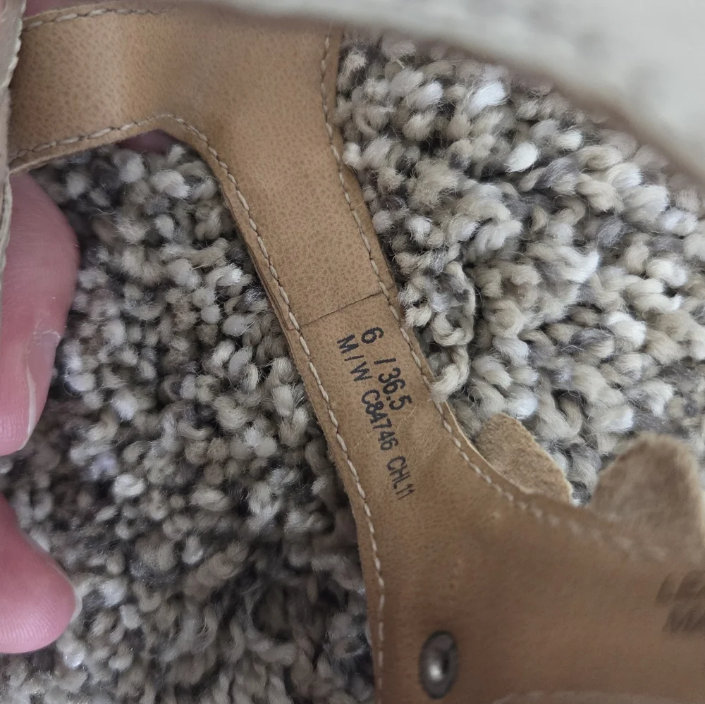 B.O.C. Women's BOC by BORN Champagne Gold‎ Thong Leather Flower Sandals Size 6 - Picture 7 of 9